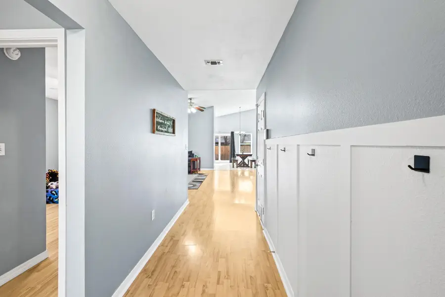 560 Rough Leaf Lane, Mary Esther, FL 32569 - #3