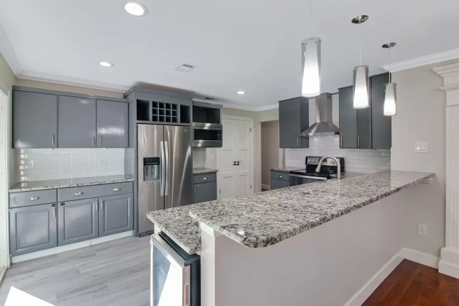 805 W Ridgewood Cove, Niceville, FL 32578 - #3