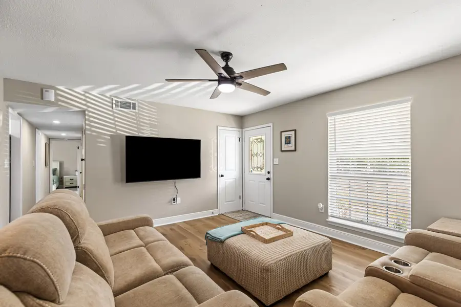 17 Oak Lane, Shalimar, FL 32579 - #3