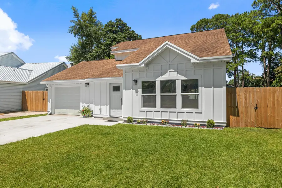 387 NW Canterbury Circle, Fort Walton Beach, FL 32548 - #3