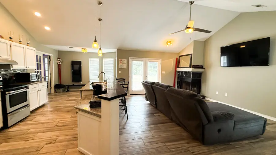 1394 Sound Retreat Drive, Navarre, FL 32566 - #3