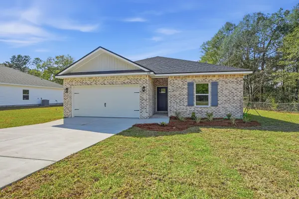 6118 Clover Street, Crestview, FL 32539