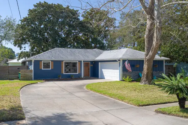 301 Primrose Circle, Destin, FL 32541