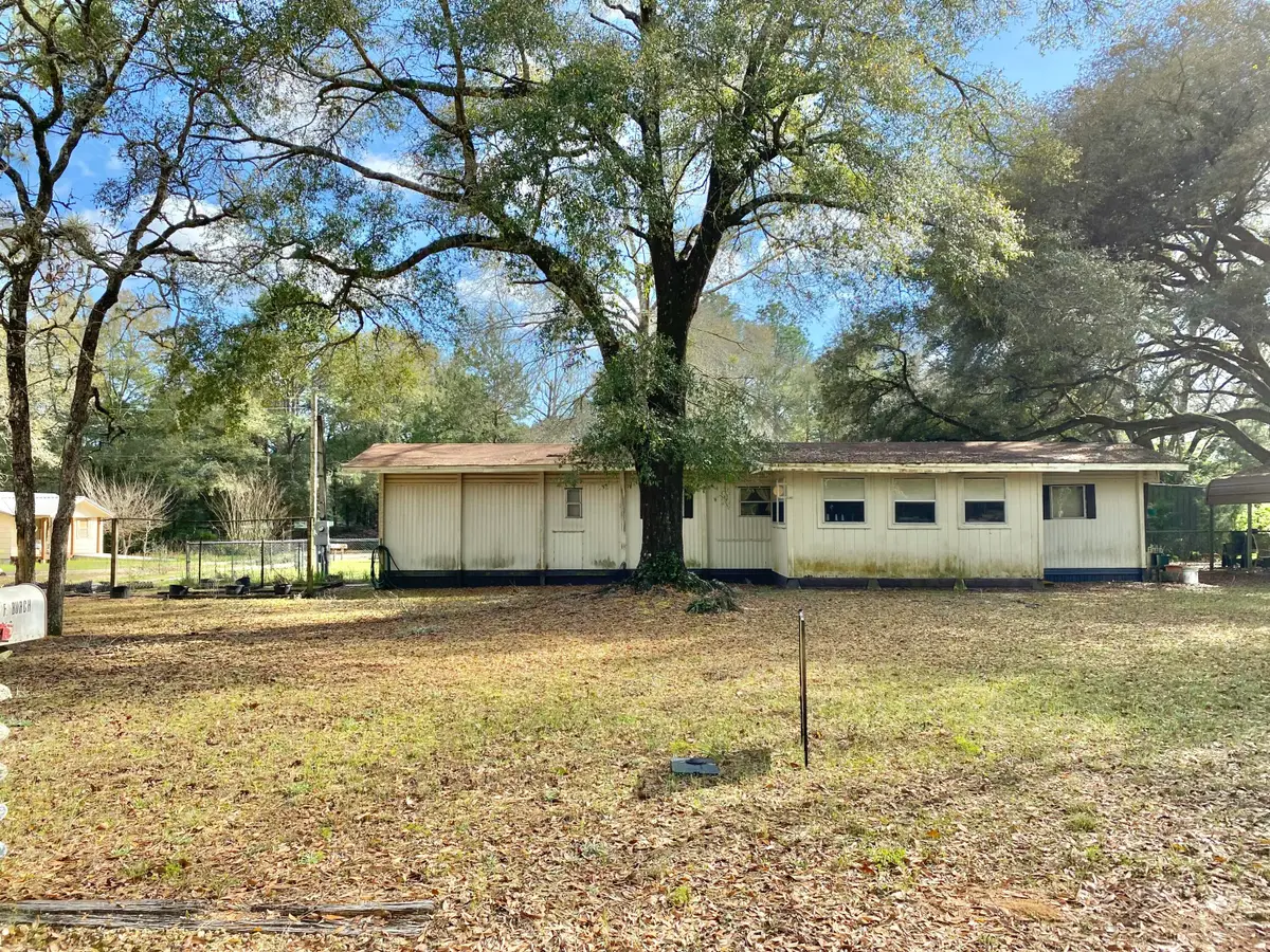 3210 Wells Avenue, Crestview, FL 32539 - #1
