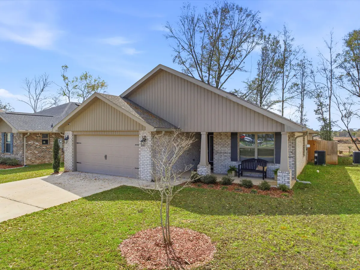 142 Ridgeway Circle, Crestview, FL 32536 - #1