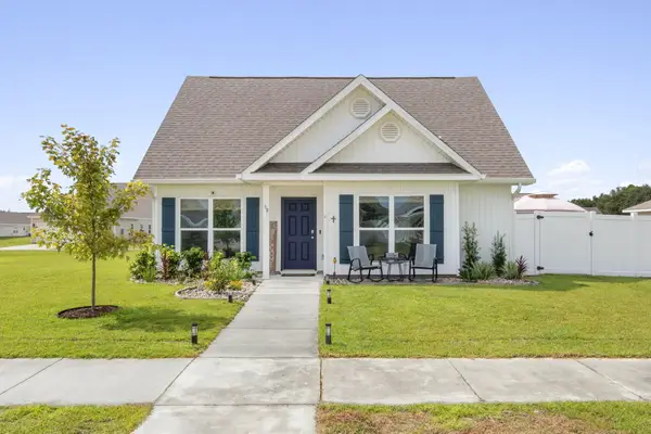 38 Silverthorn Street, Freeport, FL 32439