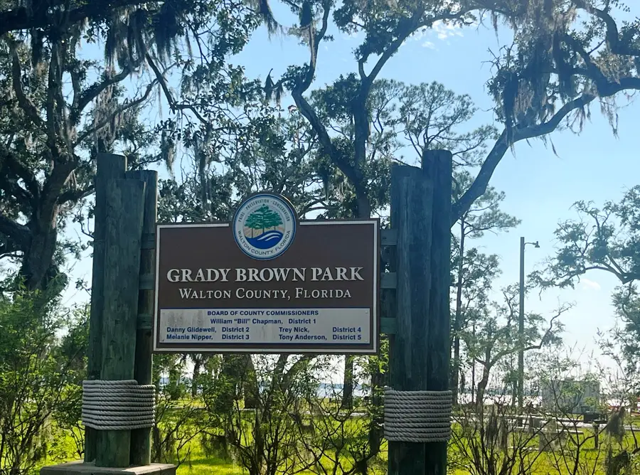 75 Hankins Road, Freeport, FL 32439 - #2