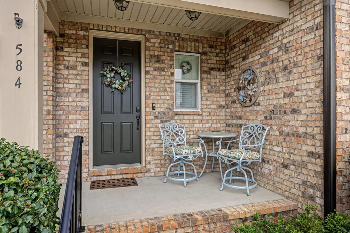 584 Falcon Trail, Niceville, FL 32578 - #1