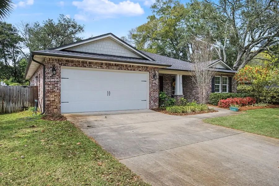 26 SE Okahatchee Circle, Fort Walton Beach, FL 32548 - #2