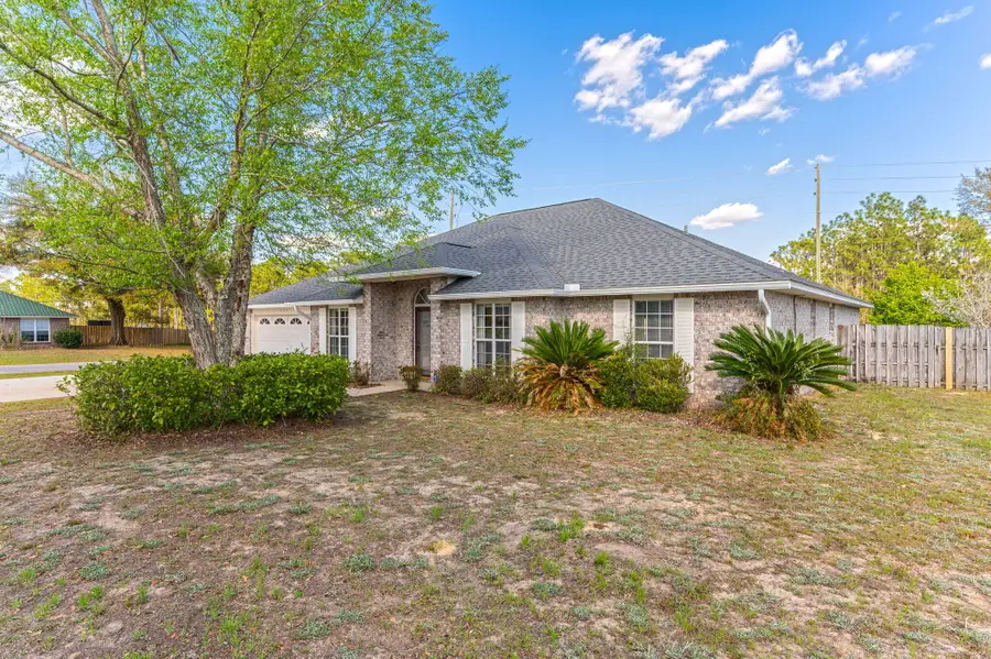 654 Brunson Street, Crestview, FL 32536 - #3