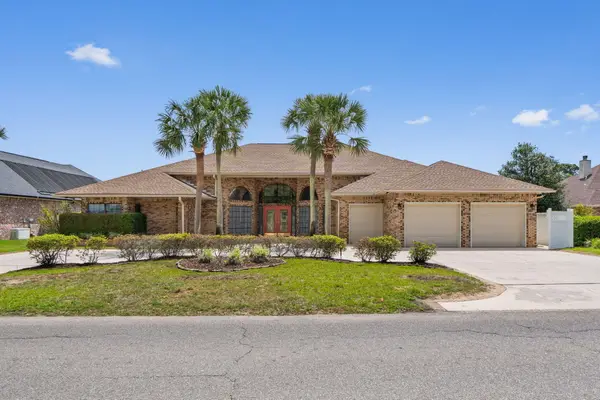 2740 Masters Boulevard, Navarre, FL 32566