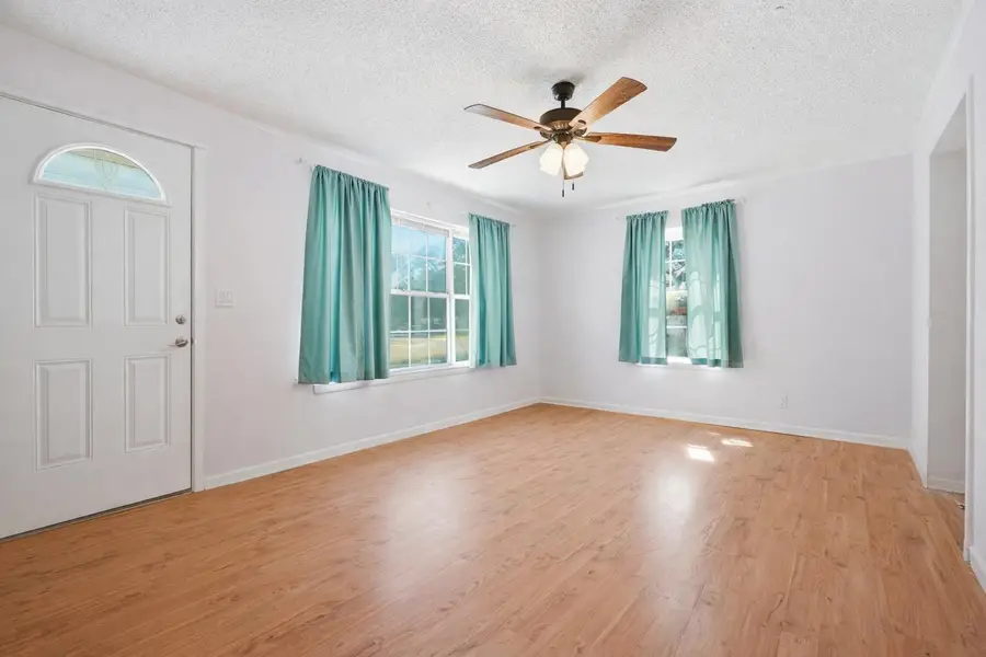 143 NW Audrey Circle, Fort Walton Beach, FL 32548 - #3