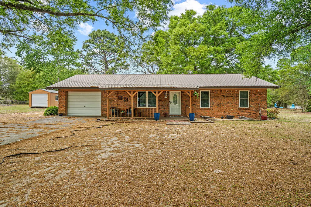 6061 Coy Burgess Loop, Defuniak Springs, FL 32435 - #1