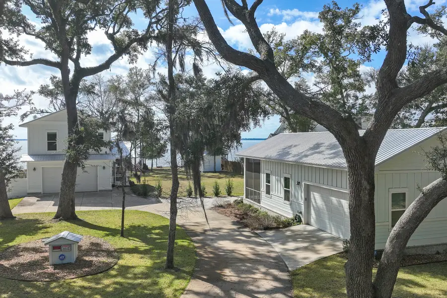 315 Red Barn Road, Freeport, FL 32439 - #2