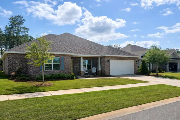 83 E Sky Way, Freeport, FL 32439