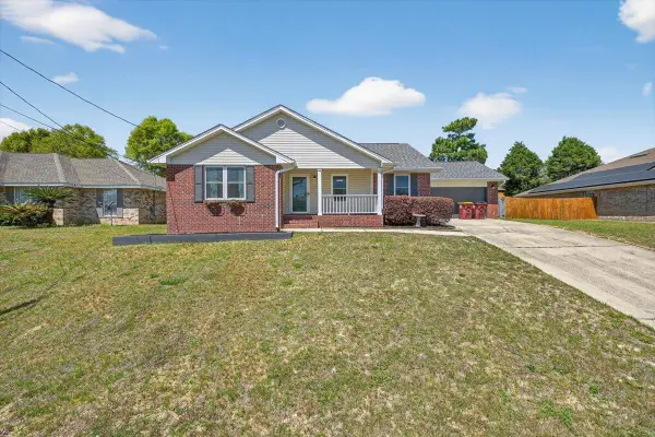 5194 Whitehurst Lane, Crestview, FL 32536