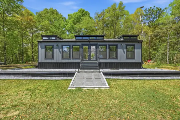 401 Holley King Road, DeFuniak Springs, FL 32433