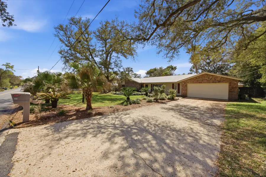 157 Country Club Road, Shalimar, FL 32579 - #2