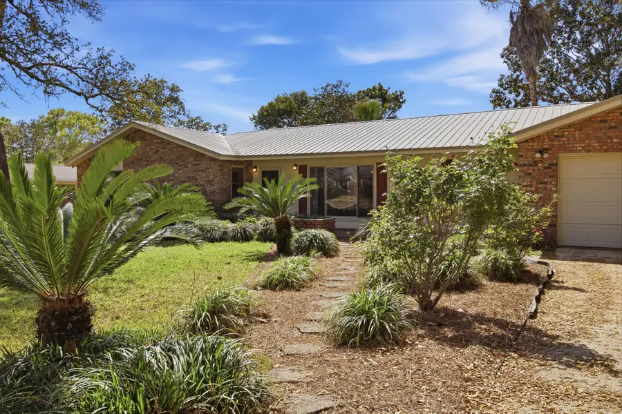 157 Country Club Road, Shalimar, FL 32579 - #3