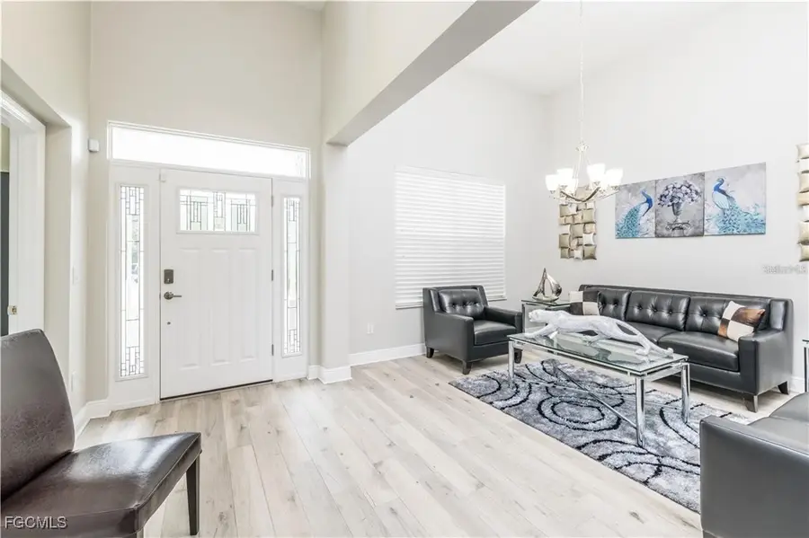 5816 Little River Drive, Tampa, FL 33615 - Image #3