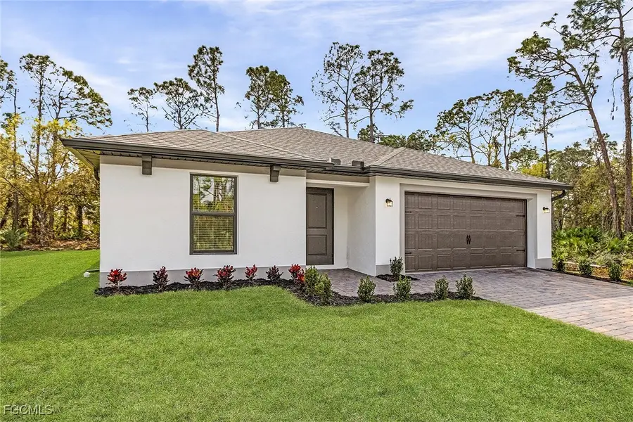 156 Yager Circle, Fort Myers, FL 33913 - Image #2