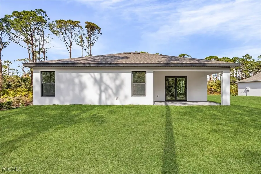 156 Yager Circle, Fort Myers, FL 33913 - Image #3