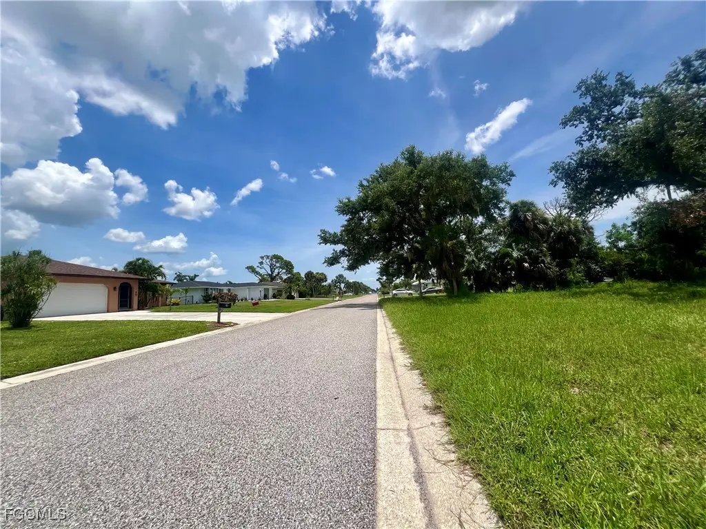 25 Oakland Hills Place, Rotonda West, FL 33947 - #1