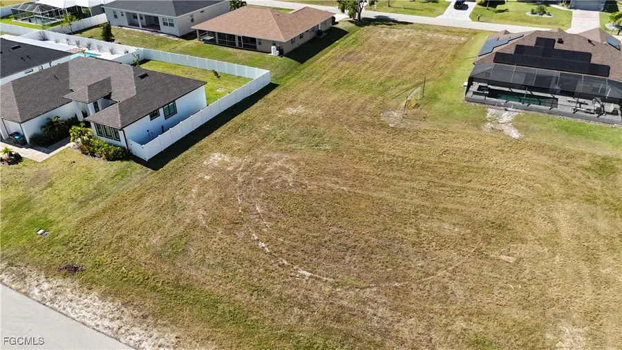 126 SW 36th Place, Cape Coral, FL 33991 - Image #3