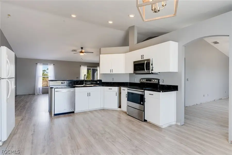 4305 NE 20th Place, Cape Coral, FL 33909 - #3