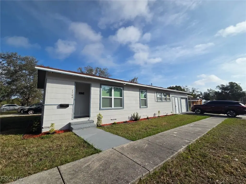 1144 46th Street S, Saint Petersburg, FL 33711 - Image #1