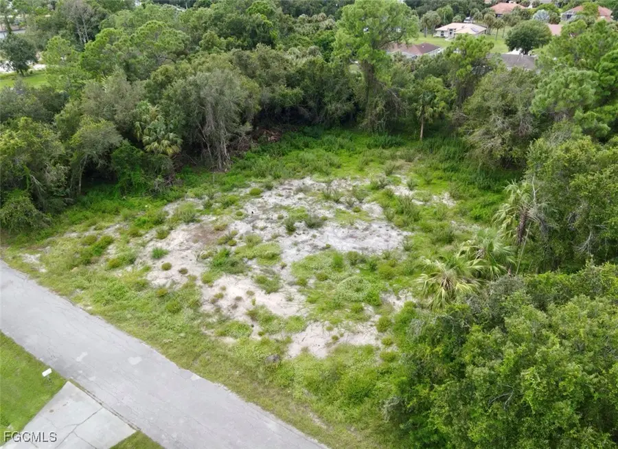 617 Columbus Avenue, Lehigh Acres, FL 33972 - Image #3