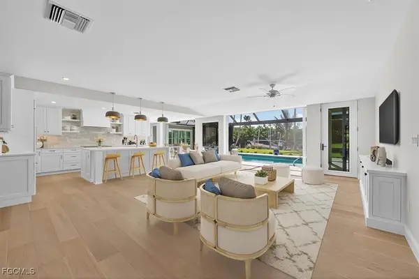 924 Kings Crown Drive, Sanibel, FL 33957