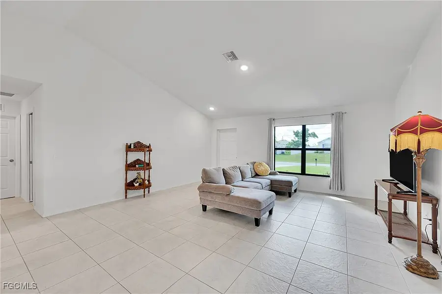 217 NE 20th Terrace, Cape Coral, FL 33909 - Image #3