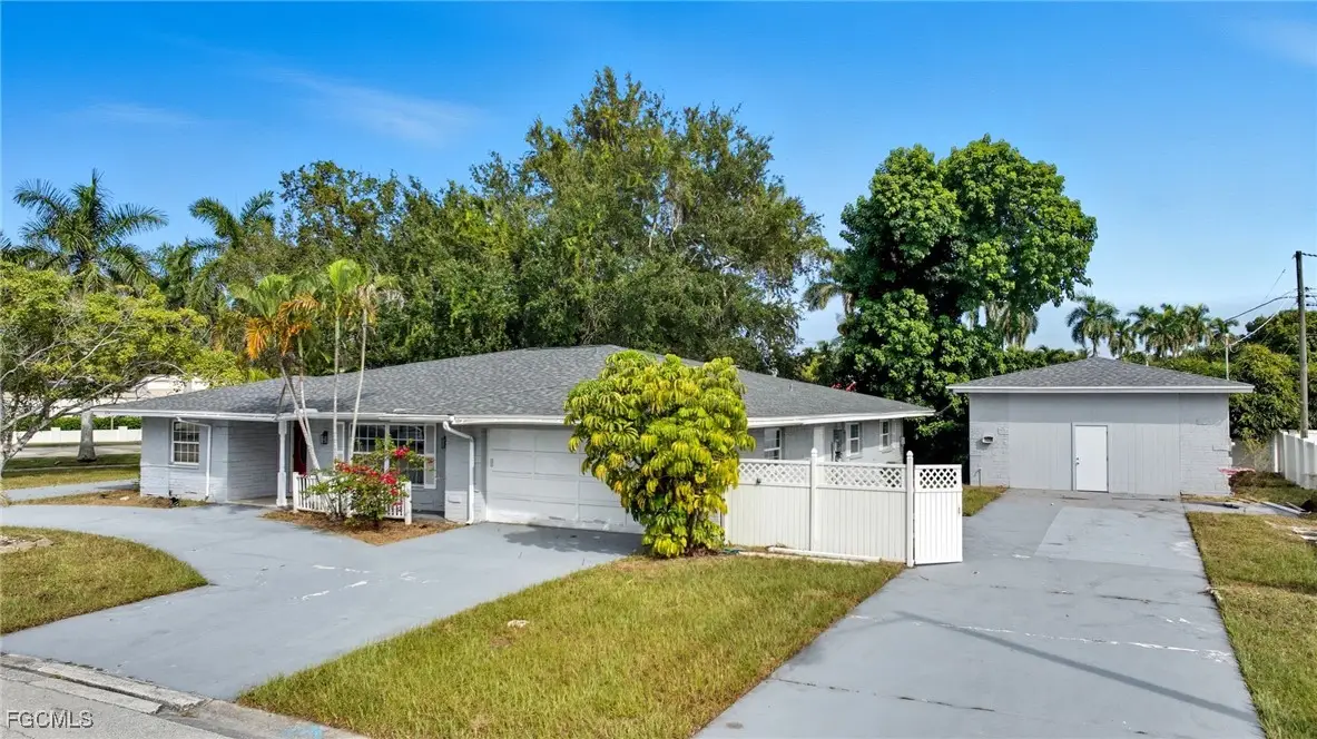 4747 Mcgregor Boulevard, Fort Myers, FL 33901 - Image #1