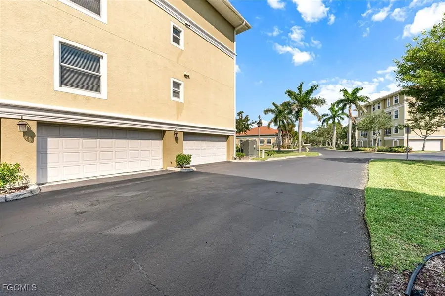 10050 Lake Cove Drive #202, Fort Myers, FL 33908 - Image #2
