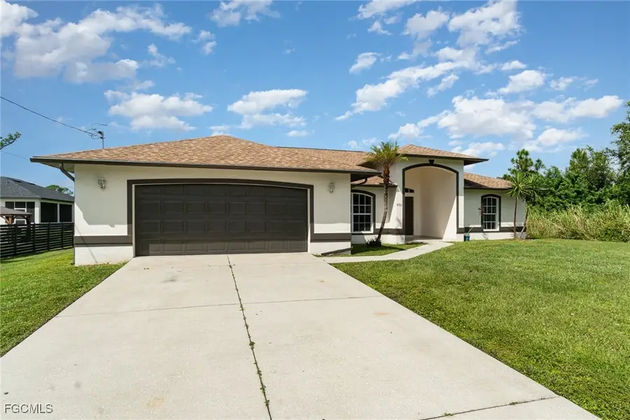 903 Mcarthur Avenue, Lehigh Acres, FL 33936 - Image #2