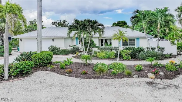 930 Lindgren Boulevard, Sanibel, FL 33957