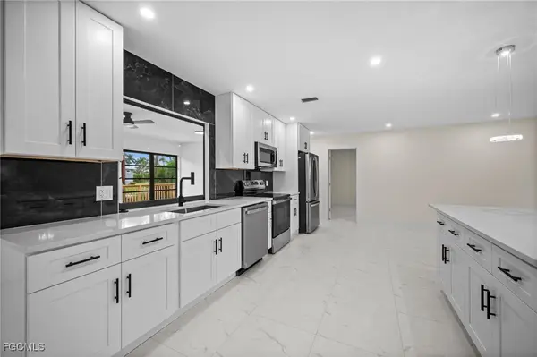 14725 Kimberly Lane, Fort Myers, FL 33908