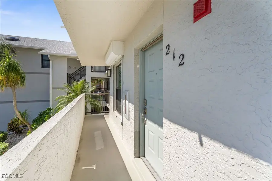 4240 SE 20th Place #212, Cape Coral, FL 33904 - Image #2