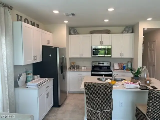 14299 Oviedo Place, Fort Myers, FL 33905 - Image #2