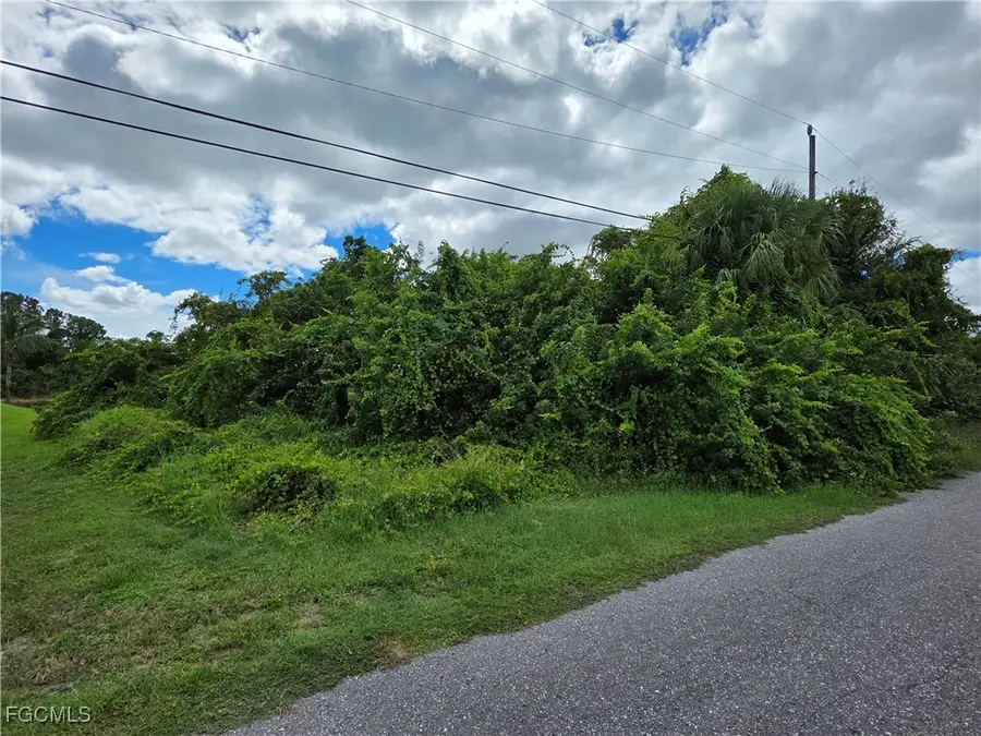 3305 15th Street Sw, Lehigh Acres, FL 33976 - Image #3