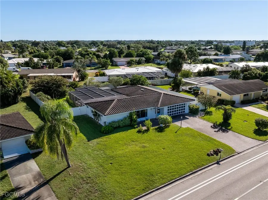 211 Richmond Avenue S, Lehigh Acres, FL 33936 - Image #3