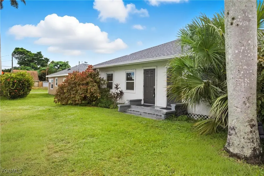 25 Cypress Street, North Fort Myers, FL 33903 - Image #2