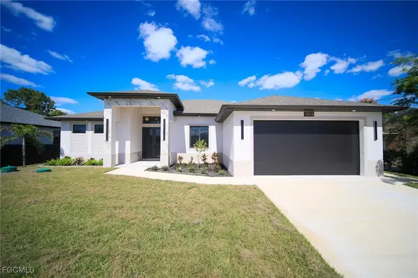 3014 6th Street W, Lehigh Acres, FL 33971