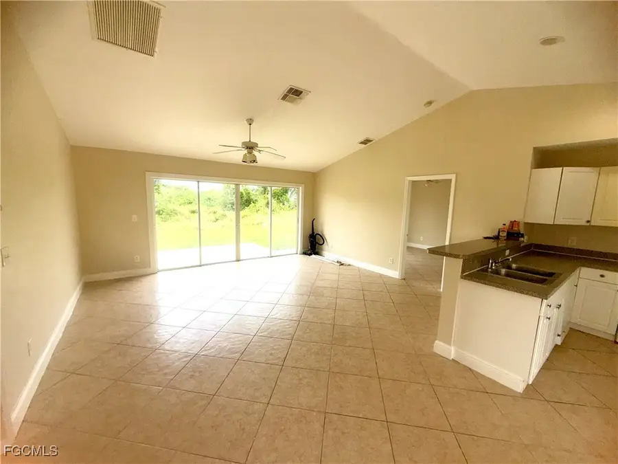 4300 11th Street Sw, Lehigh Acres, FL 33976 - Image #3