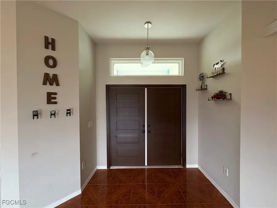 1417 NE 4th Place, Cape Coral, FL 33909 - Image #2