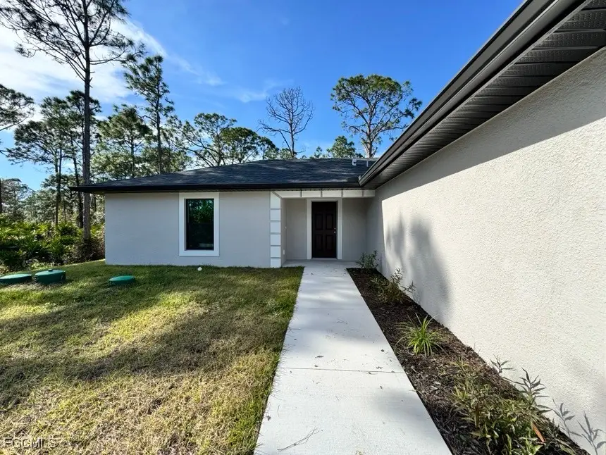 2502 35th Street Sw, Lehigh Acres, FL 33976 - Image #3