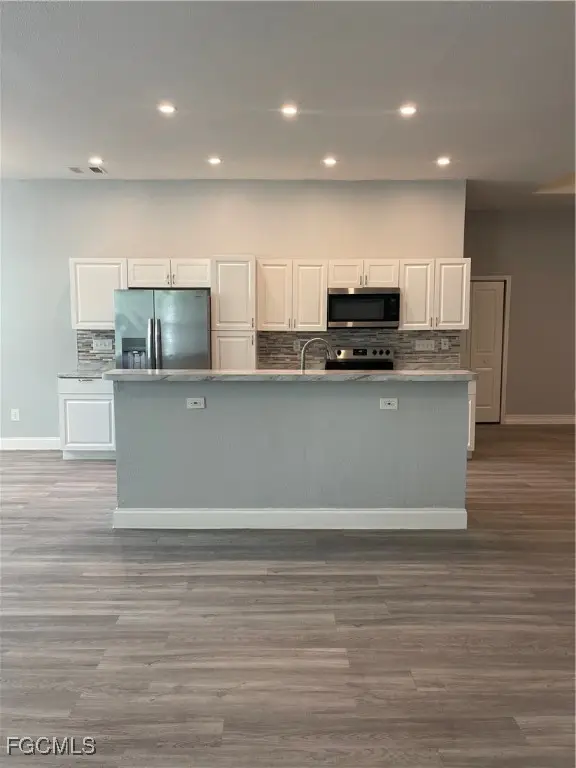 3043 Dunbar Avenue, Fort Myers, FL 33916 - Image #2