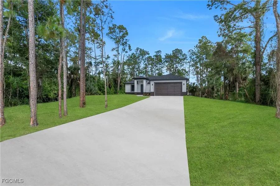 2224 Della Drive, Naples, FL 34117 - Image #2