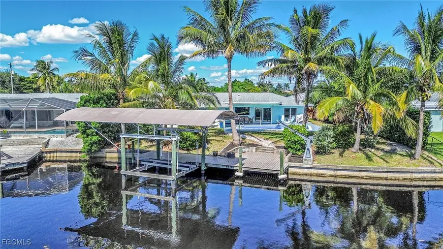 392 Norwood Court, Fort Myers, FL 33919 - Image #2